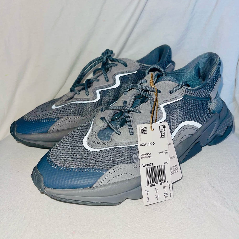“New” no box - Adidas “Ozweego” color grey.